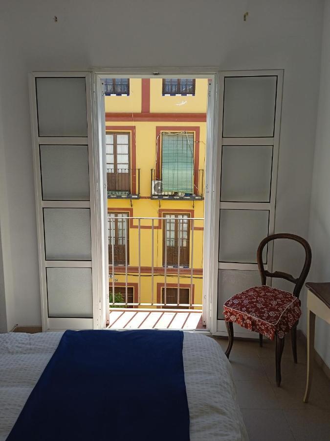 Apartamento Casco Antiguo Exterior Unico En Segunda Planta En Un Edificio De De Dos Plantas Севилья Экстерьер фото