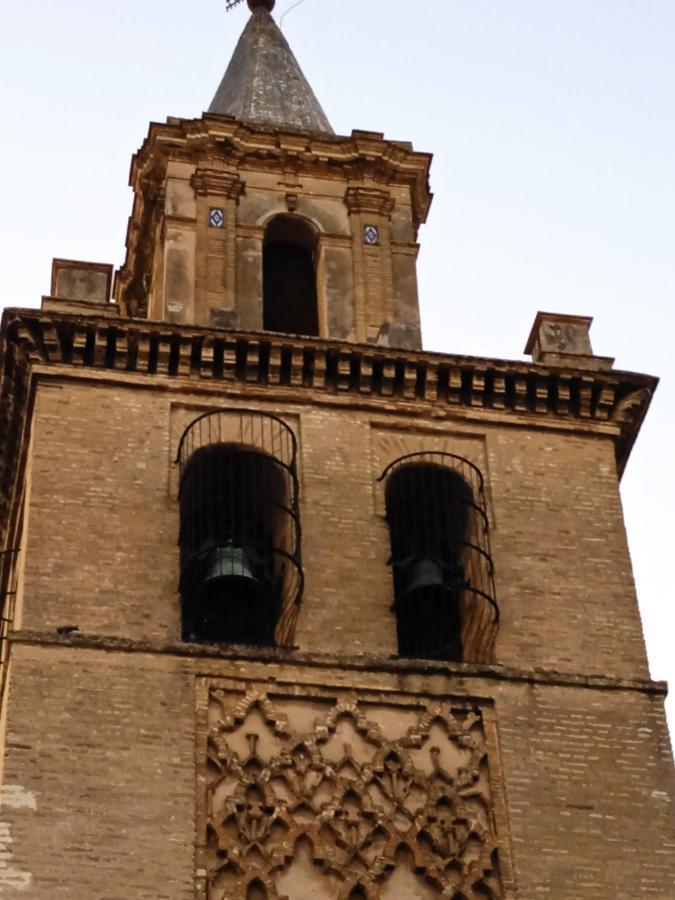 Apartamento Casco Antiguo Exterior Unico En Segunda Planta En Un Edificio De De Dos Plantas Севилья Экстерьер фото
