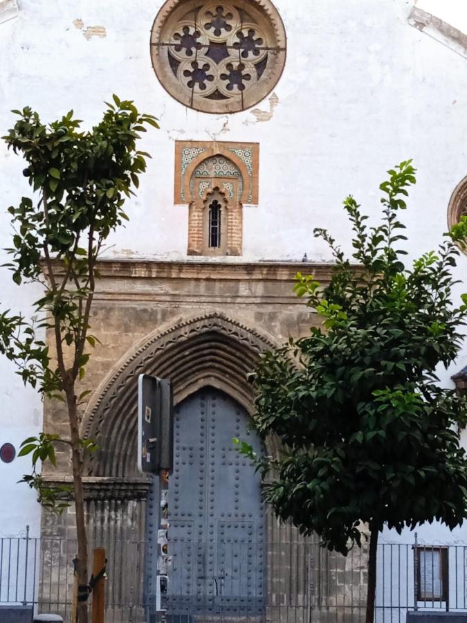 Apartamento Casco Antiguo Exterior Unico En Segunda Planta En Un Edificio De De Dos Plantas Севилья Экстерьер фото