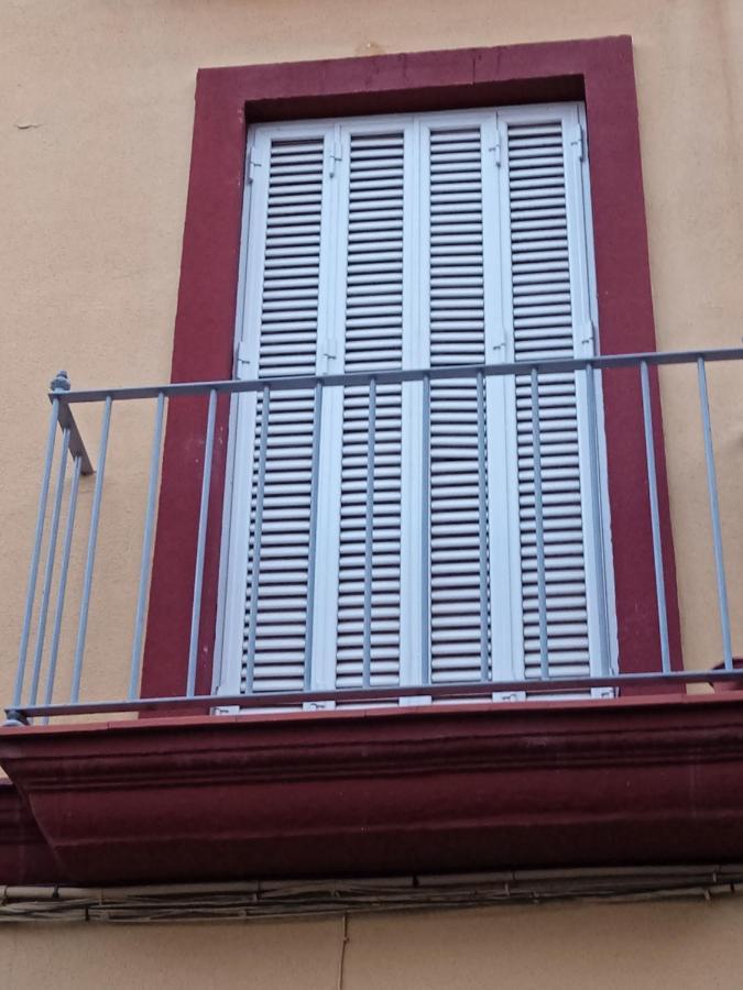 Apartamento Casco Antiguo Exterior Unico En Segunda Planta En Un Edificio De De Dos Plantas Севилья Экстерьер фото